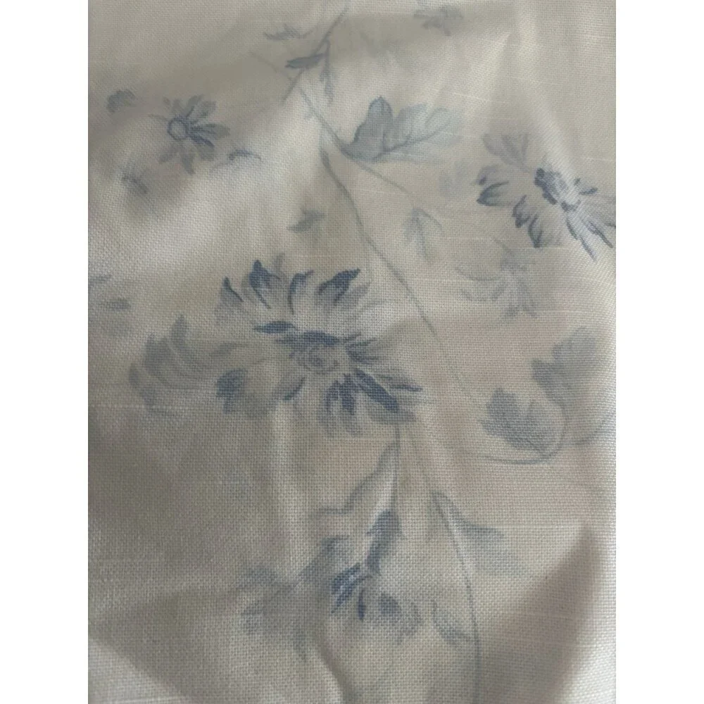 Vintage‎ Flower Decorative PAIR Cotton Square Decorative Pillow Blue Ivory 17